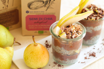 Chia pudding proteico con pere e cioccolato