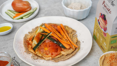 SCHIACCIATA PROTEICA CON HUMMUS E VERDURE